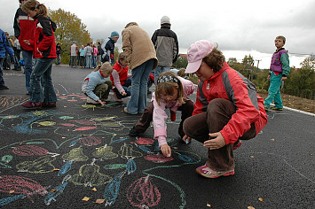 Slavnostní osázení svahu u nového hřiště 2007