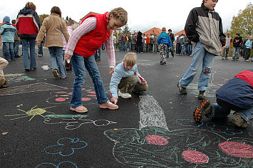 Slavnostní osázení svahu u nového hřiště 2007