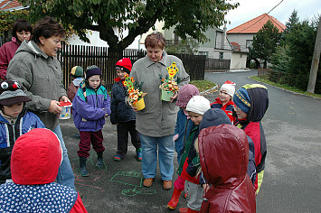 Slavnostní osázení svahu u nového hřiště 2007