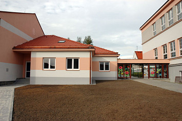 Slavnostní otevření zrekonstruované tělocvičny 2006