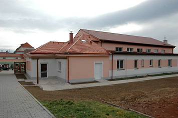 Slavnostní otevření zrekonstruované tělocvičny 2006