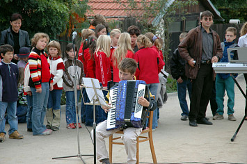 Slavnostní otevření zrekonstruované tělocvičny 2006