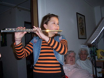 Ženy z Červeného kříže u seniorů v Kasejovicích