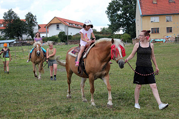 Příměstský tábor 2015 "Zlatá řemesla - nesla či nenesla?"