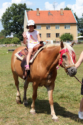 Příměstský tábor 2015 "Zlatá řemesla - nesla či nenesla?"