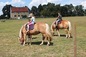 Příměstský tábor 2015 "Zlatá řemesla - nesla či nenesla?"