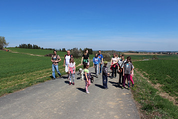 Velikonoční výšlap ke studánce sv. Vojtěcha v Berandubu