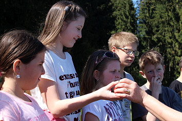 Velikonoční výšlap ke studánce sv. Vojtěcha v Berandubu