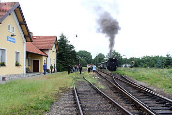 Parní vlak připomněl 120 let trvání místní lokálky