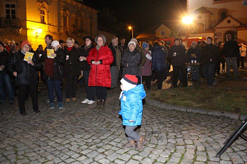 Zpívání koled s Českým rozhlasem Plzeň