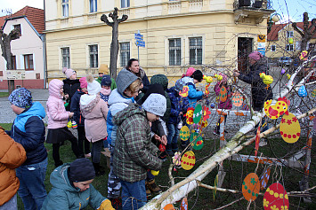 Kasejovice mají velikonoční strom