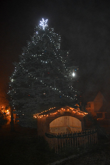 Adventního odpoledne a rozsvícení vánočního stromu